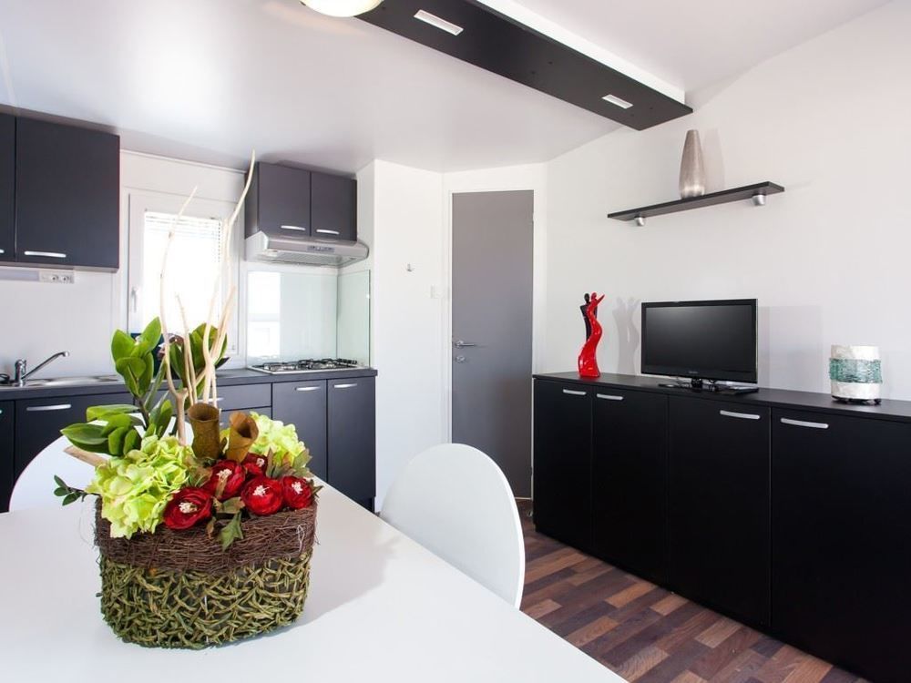 Kastanija Mobile Homes Novigrad  ภายนอก รูปภาพ